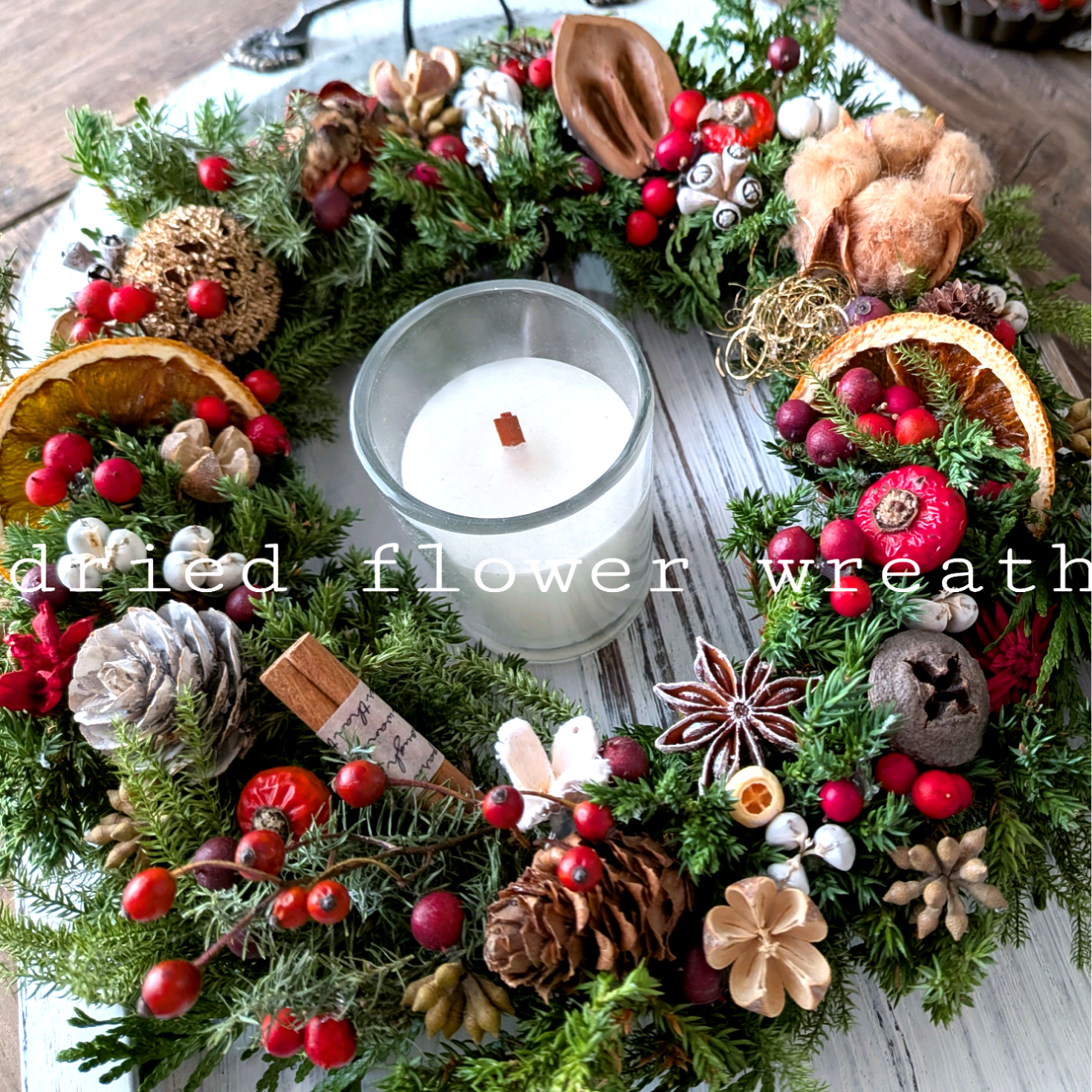 ＊赤い木の実のクリスマスリース　2025 　森のリース ドライフラワーリース　Xmasversion　売切れ