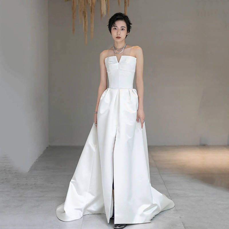 高級感 白 黒 サテン ウェディングドレス シンプル 韓国風 花嫁 結婚式 パーティー 二次会 前撮り HL530