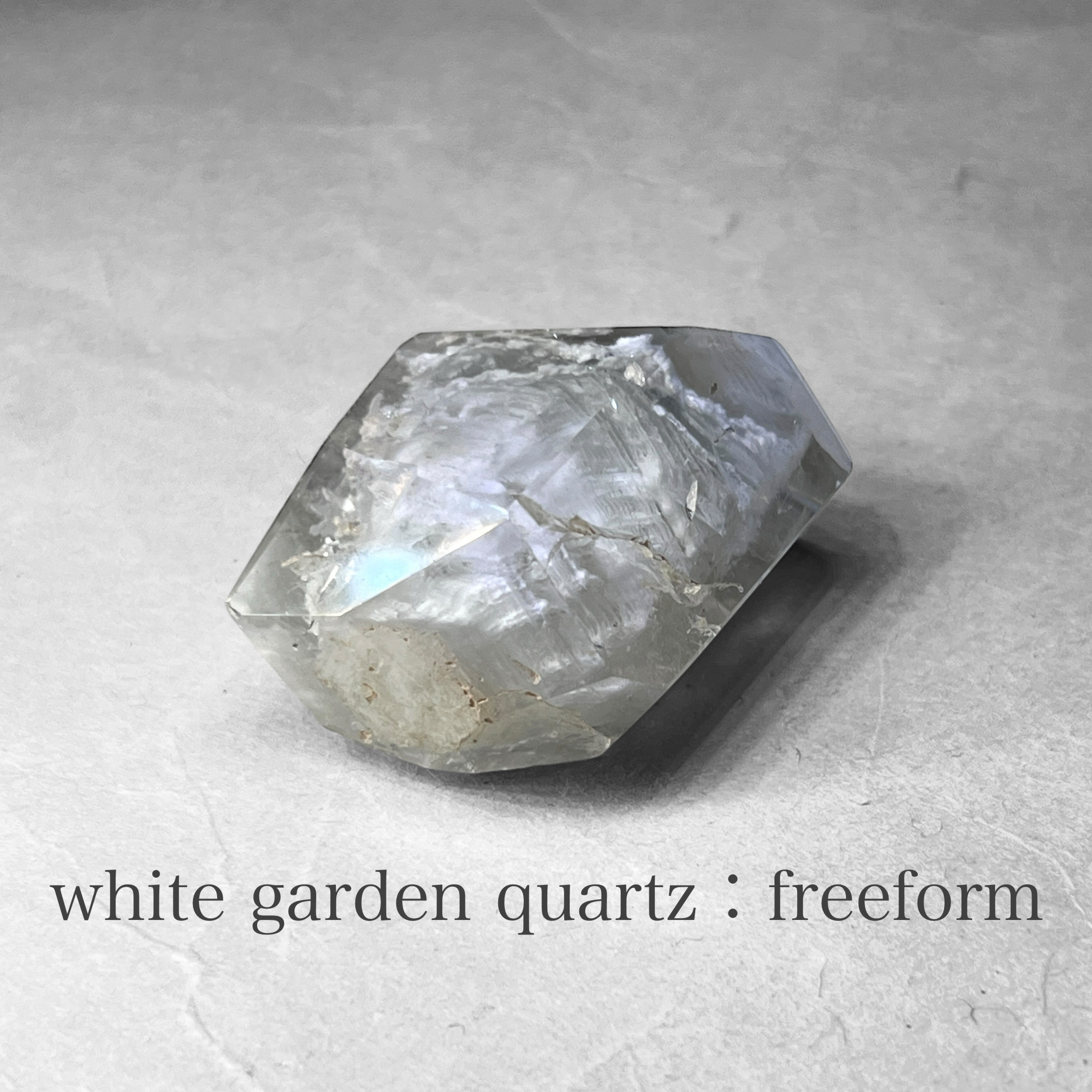 white garden quartz freeform / ホワイトガーデンクォーツフリーフォーム