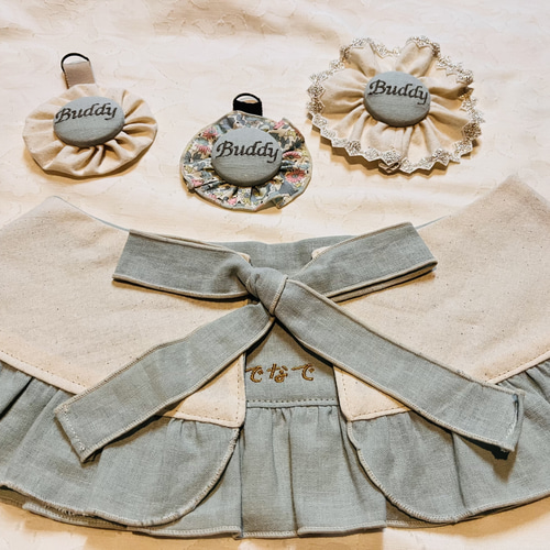 大型犬用 フリフリ フリルスタイ ペット服・アクセサリー ⭐︎buddy
