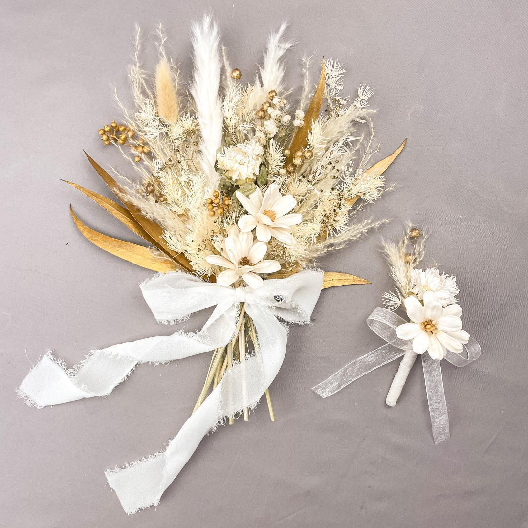 数量限定　ホワイト＆ゴールドドライフラワーブーケ★ブートニア付