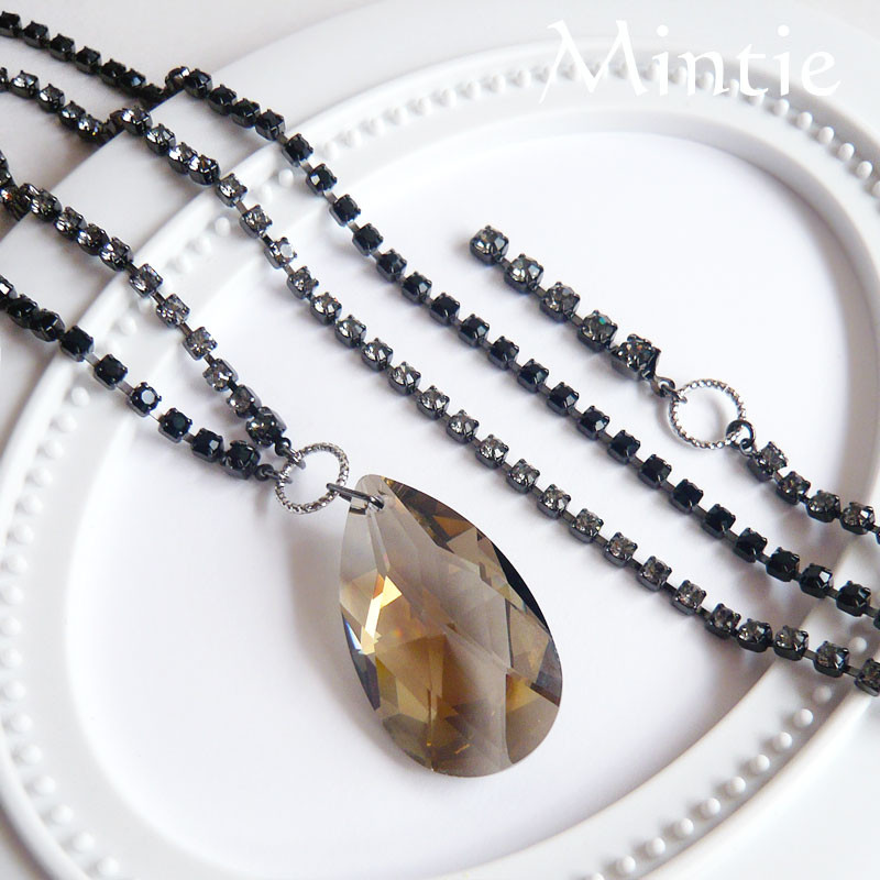 一点ものネックレス★モノトーンスワロとダイヤレーン