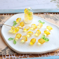 新色★爽やかレモンのガラスビーズ　チャーム　ハニーイエロー 13枚目の画像