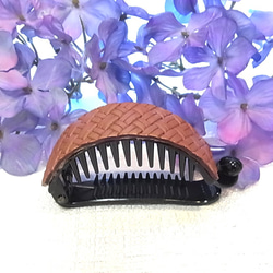 バナナクリップ アーチ型 ヘアクリップ　本革メッシュ キャメル 7枚目の画像