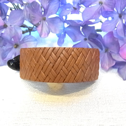 バナナクリップ アーチ型 ヘアクリップ　本革メッシュ キャメル 4枚目の画像