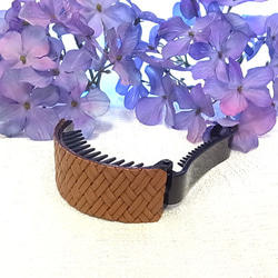 バナナクリップ アーチ型 ヘアクリップ　本革メッシュ キャメル 10枚目の画像