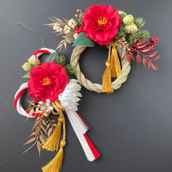 しめ縄リース 赤い椿 白い椿 しめ縄リース 赤い椿 白い椿 No.235 紅白