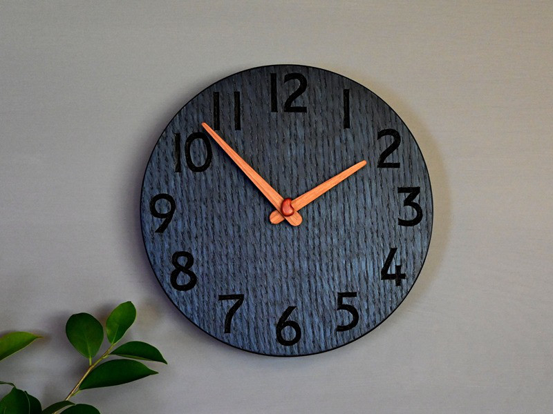 タネ 直径22cm 掛け時計 オーク藍色塗装【2508】