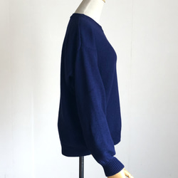 クルーネックセーター　ネイビーブルー　メリノウール100％ 6枚目の画像