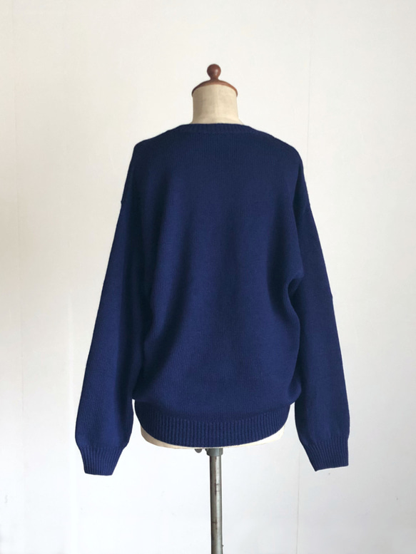 クルーネックセーター　ネイビーブルー　メリノウール100％ 8枚目の画像