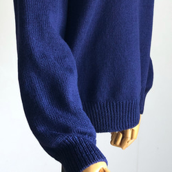 クルーネックセーター　ネイビーブルー　メリノウール100％ 5枚目の画像