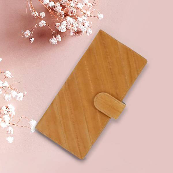 K.mano.うなぎの本革 高級イールスキン ベルト付き長財布/ロングウォレット うなぎの革 お財布 男女兼用　ベージュ