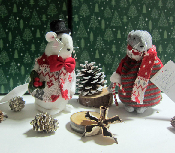 3点セット+αネズミたちのクリスマス　東方の博士たち　イエスを拝む　ポインセチアを持ったネズミ　置き物　ぬいぐるみ 11枚目の画像