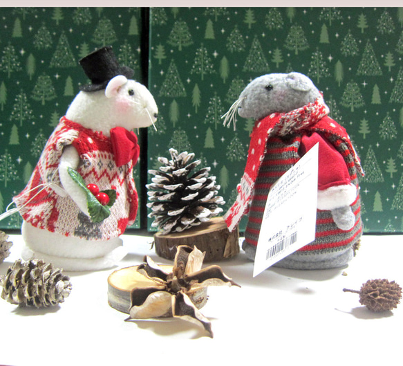 3点セット+αネズミたちのクリスマス　東方の博士たち　イエスを拝む　ポインセチアを持ったネズミ　置き物　ぬいぐるみ 3枚目の画像