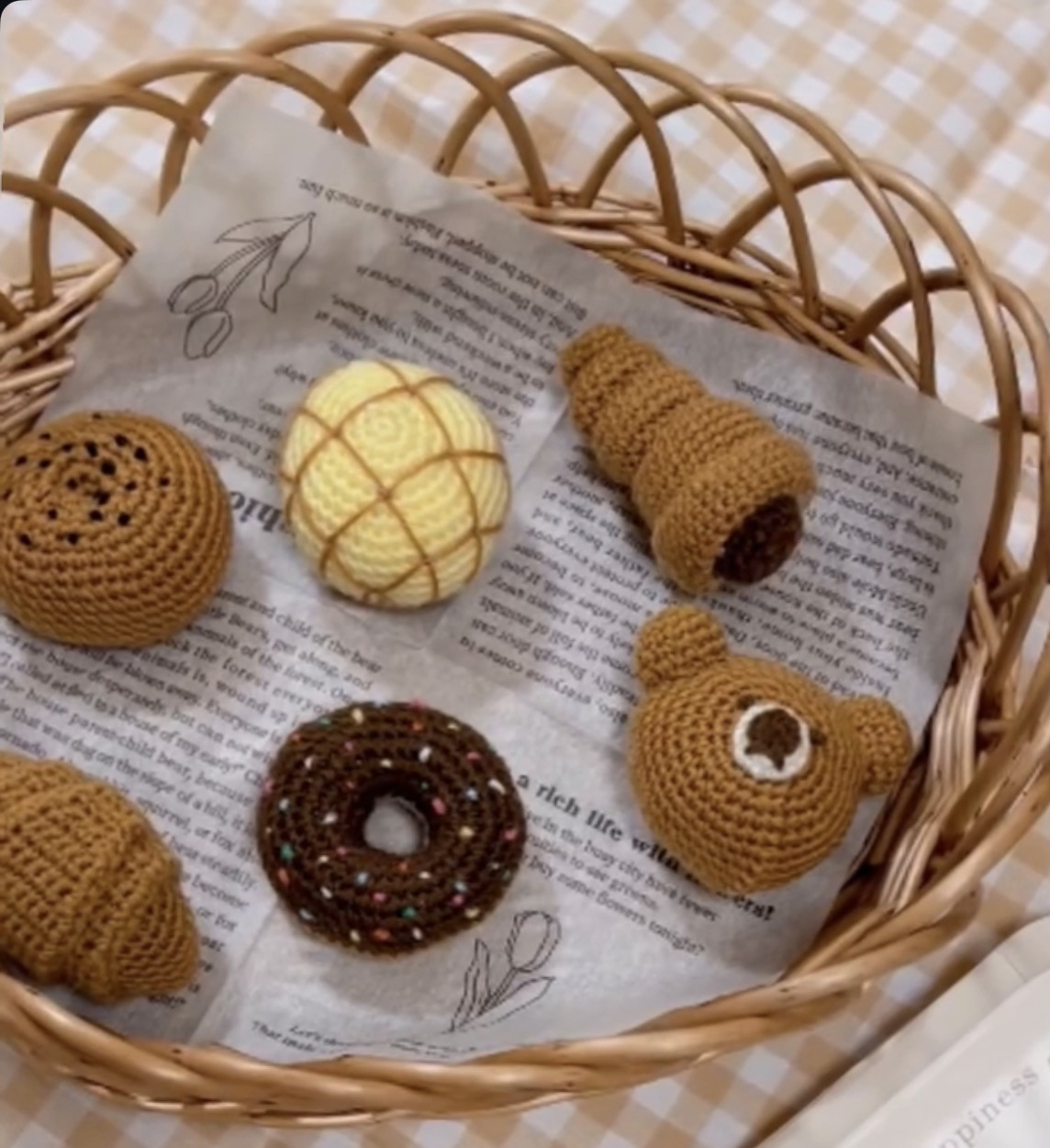 ハンドメイド　あみぐるみ　編みぐるみ　９個セット　箱売り　ちぎりパン