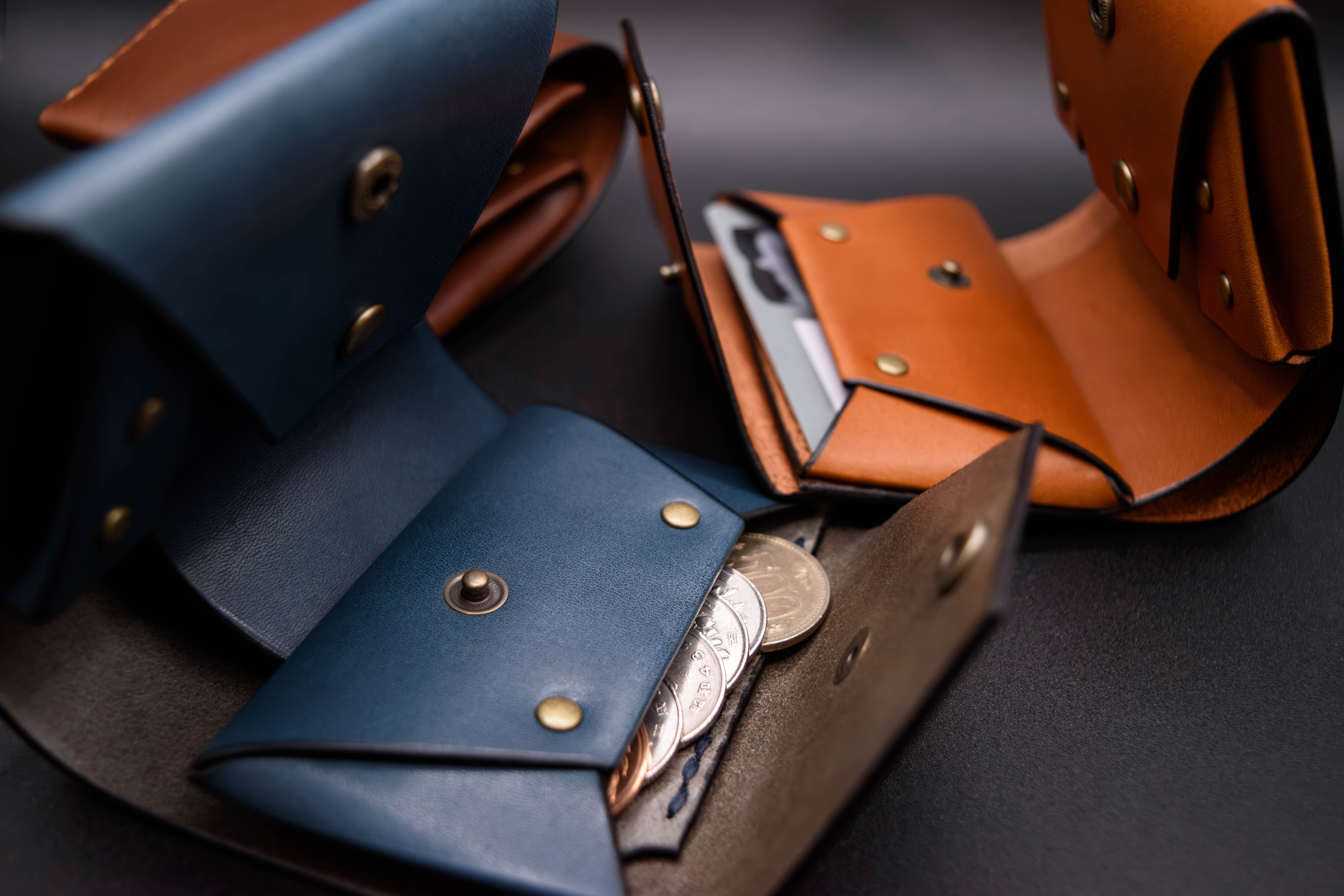 本革 革財布 手縫い「二つ折り ハーフウォレット」