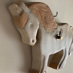 馬の掛け時計（栗毛）（陶製） 5枚目の画像