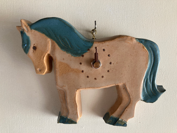 馬の掛け時計（青たてがみ）（陶製） 1枚目の画像