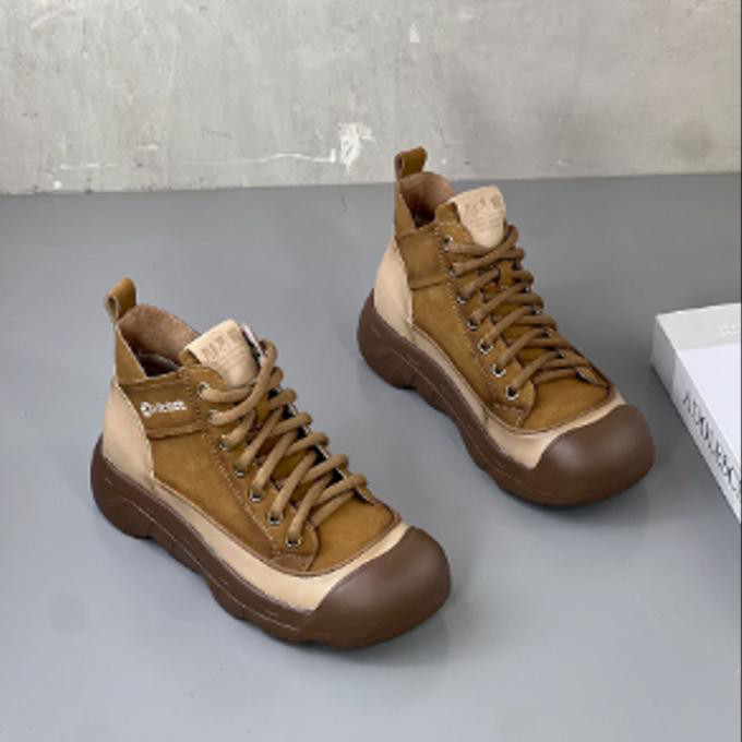 本革ハイカット靴レディース厚底百合休閑板靴2025秋新型増高ソフトソール靴