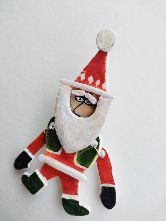 『じいじ、じーっ』クリスマスブローチ　クリスマスツリー　オーナメント　緑ベスト 3枚目の画像