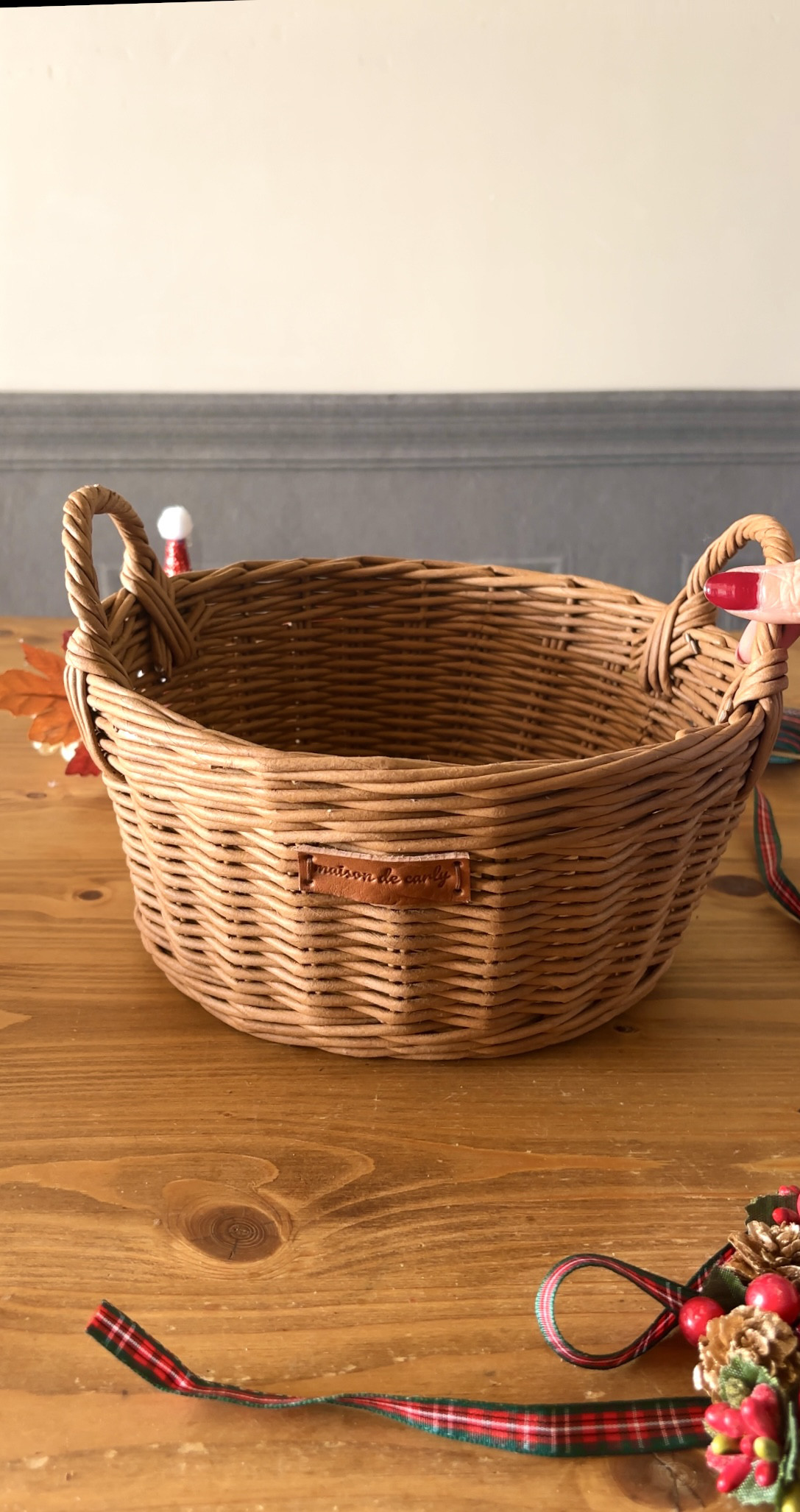 かご収納｜お部屋に置きたくなるラウンドバスケット《CHARLIE’S PRETZEL》｜maison de carly