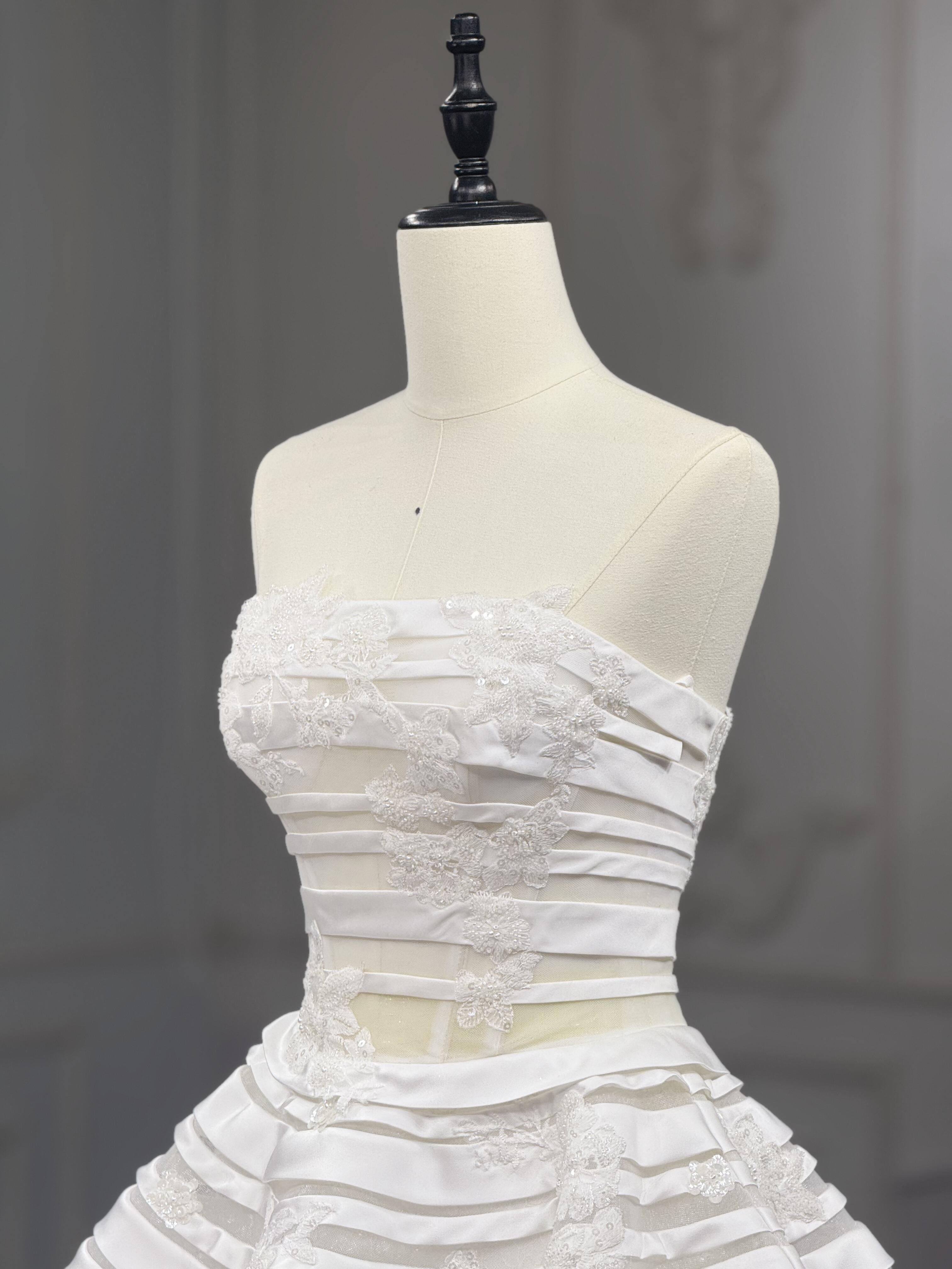 新作　シースルー　チューブトップ　ホワイト　セクシー　編み上げレース付き　袖無し　サイズオーダー可能　ファッション演奏会