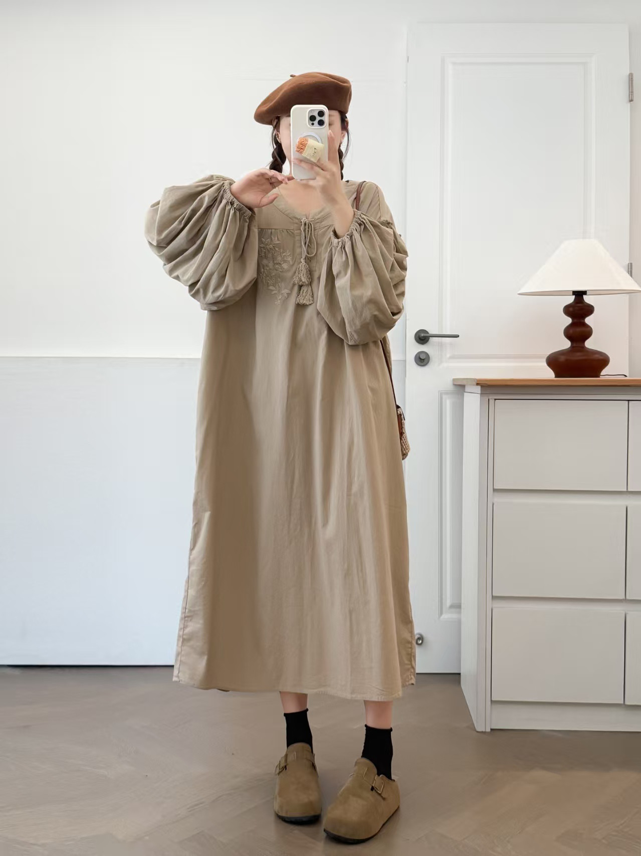 秋冬新作婦人服重工刺繍パフスリーブ綿麻大判ゆったりワンピース 6,578円