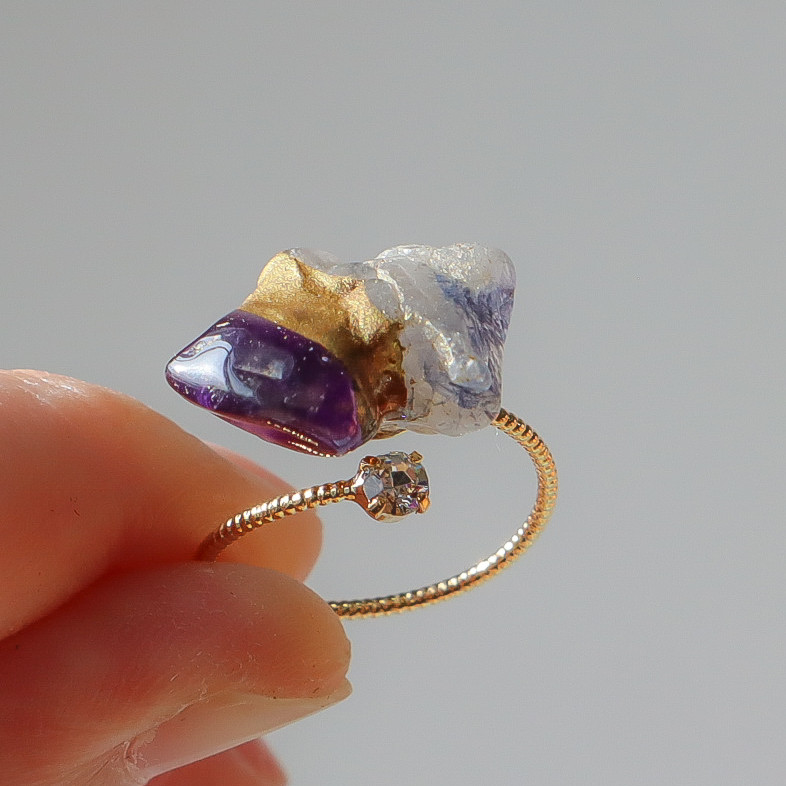 【一点もの】アメジストと希少石の金継ぎ螺旋リング　天然石　2月誕生石　伝統工　指輪　紫　鉱物　紫　バイカラー　個性的