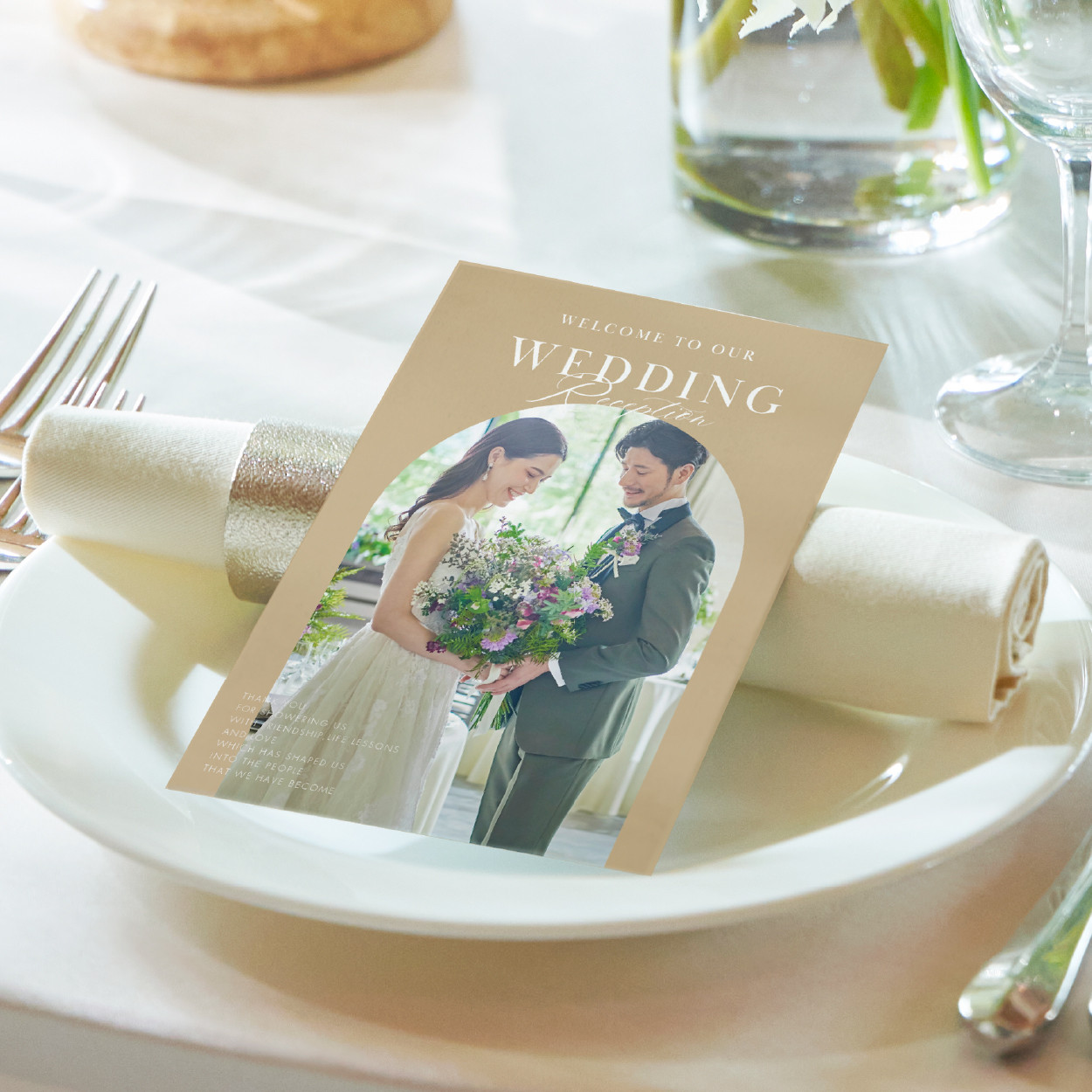 【Canvaテンプレート】 プロフィールブック｜LUXURY