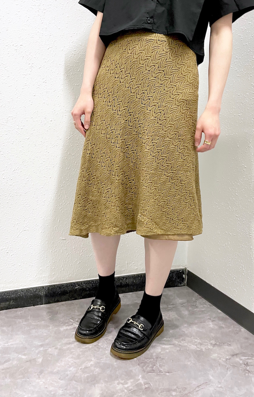 Crochet Knit Flare M-Skirt（Dark Beige）　スカート