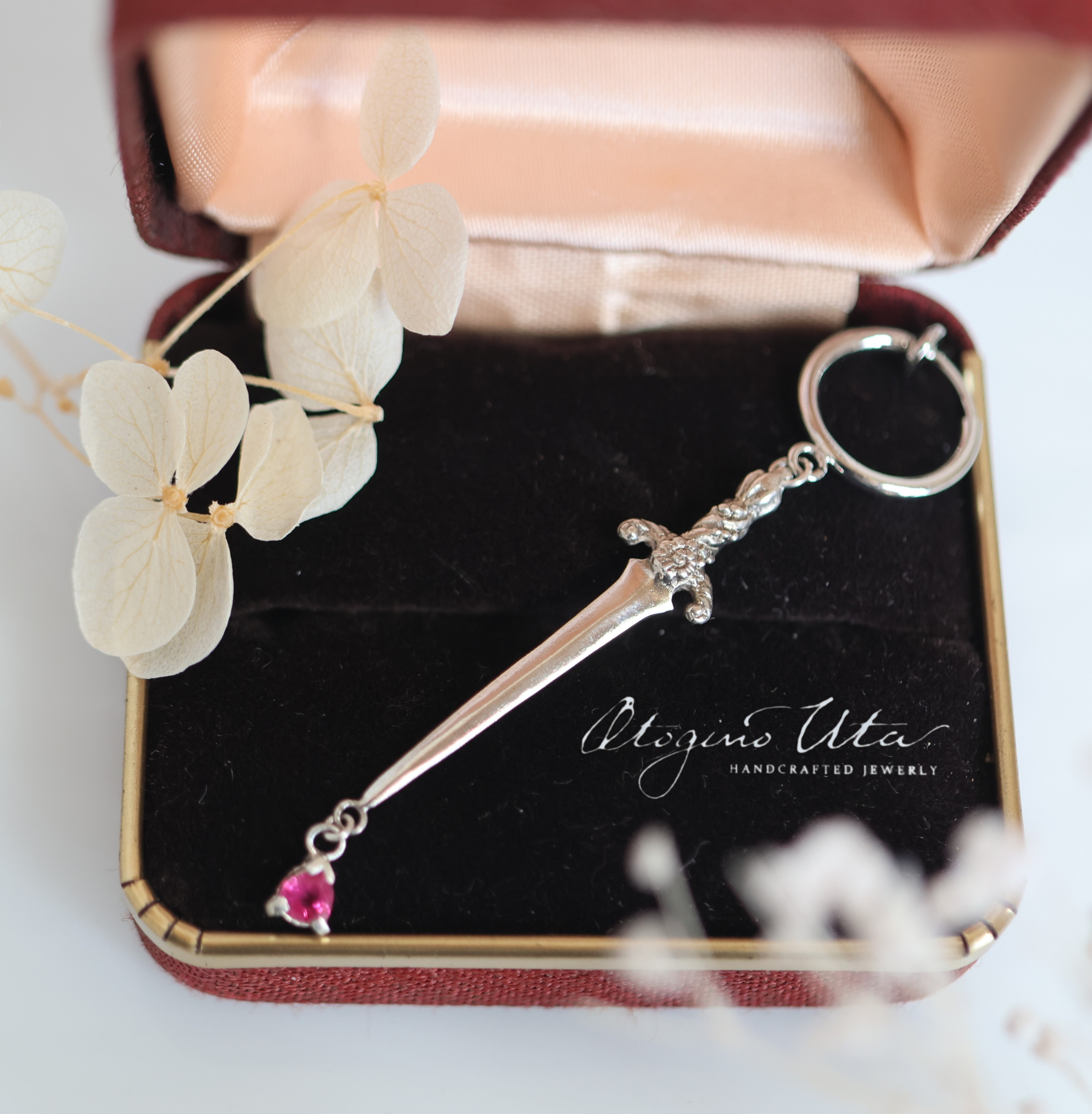 ルビー＆人魚姫の短剣フープイヤリング/片耳用【1点限定】