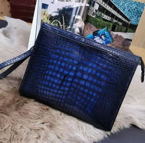 お洒落高級なクロコダイル 本革 レザー パティーヌ染めクラッチバッグ メンズセカンドバッグ