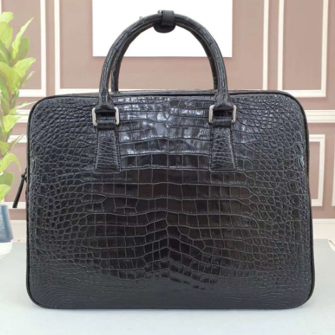 新品！本物クロコダイル革メンズバッグ 大容量 ブリーフバッグ