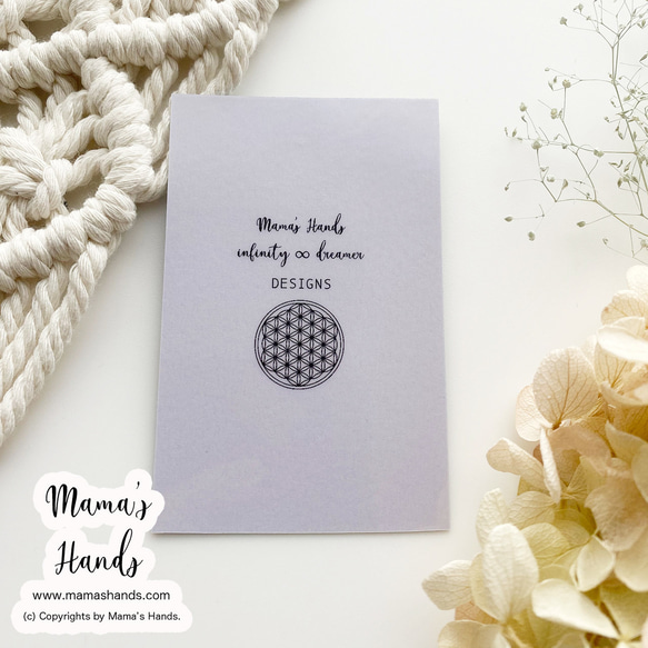 《そっと見守る 子供 天使》☘️優しい光  神秘的 アート スマホのクリアケースに入る カード プラスチック製 5枚目の画像