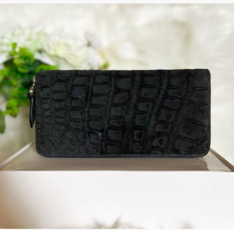 新品クロコダイル革マット仕上げラウンドファスナー長財布