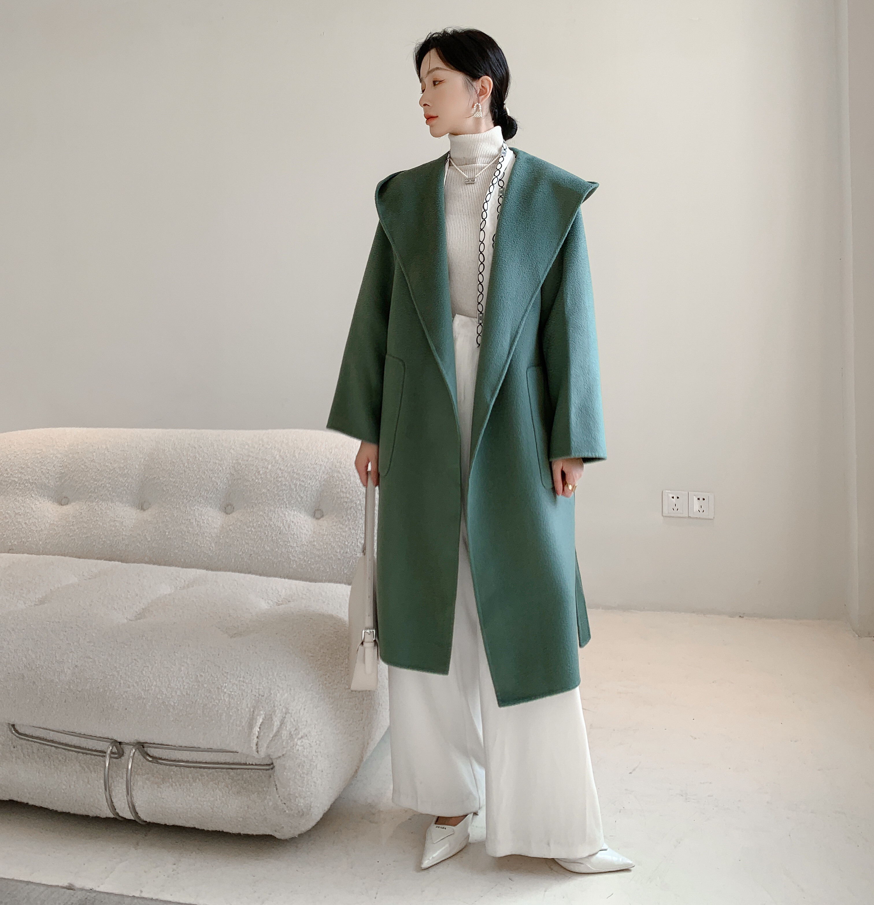 【全15色】【ウール100％】　優しい艶感あり　リバーシブル生地　手縫いコート☆オーダーメイド可