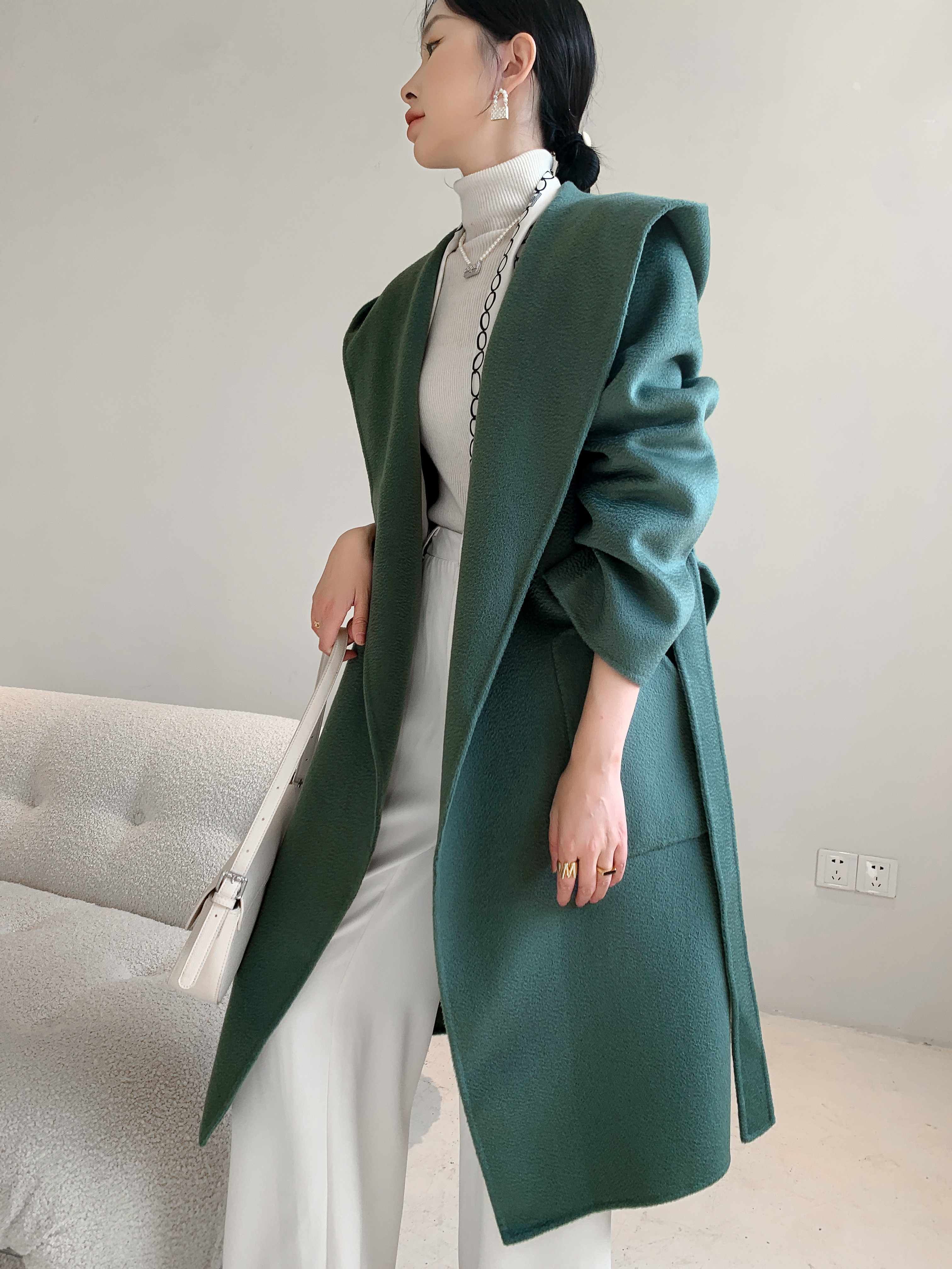 【全15色】【ウール100％】　優しい艶感あり　リバーシブル生地　手縫いコート☆オーダーメイド可