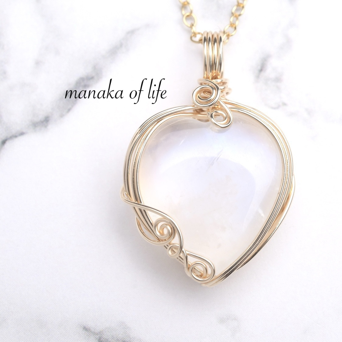 ロイヤルブルームーンストーン ハート ペンダントトップ  ワイヤーラッピング ネックレス 14kgf 天然石 送料無料