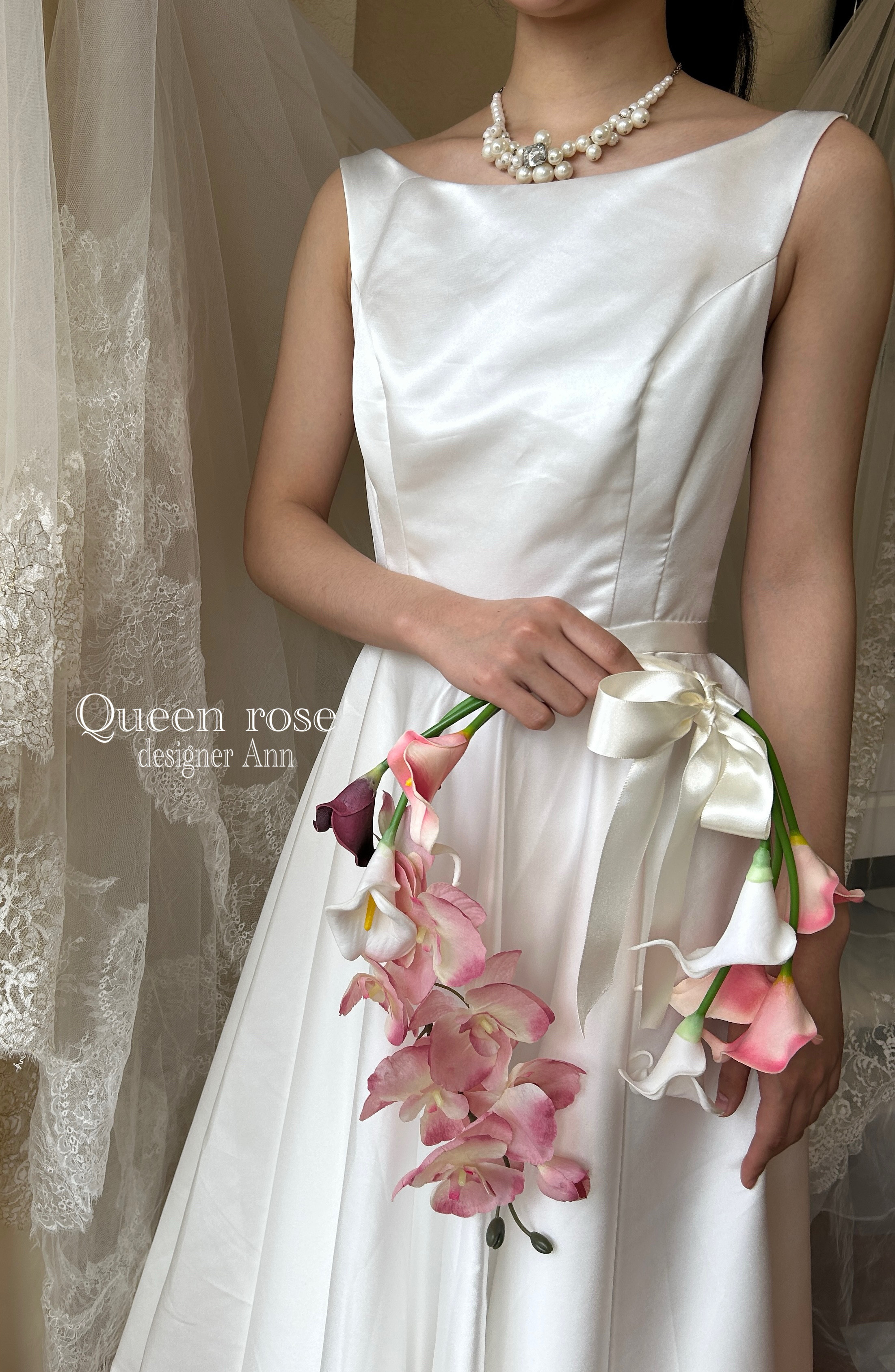 Queen rose ピンク胡蝶蘭&カラーのバレリーナブーケ　No.104