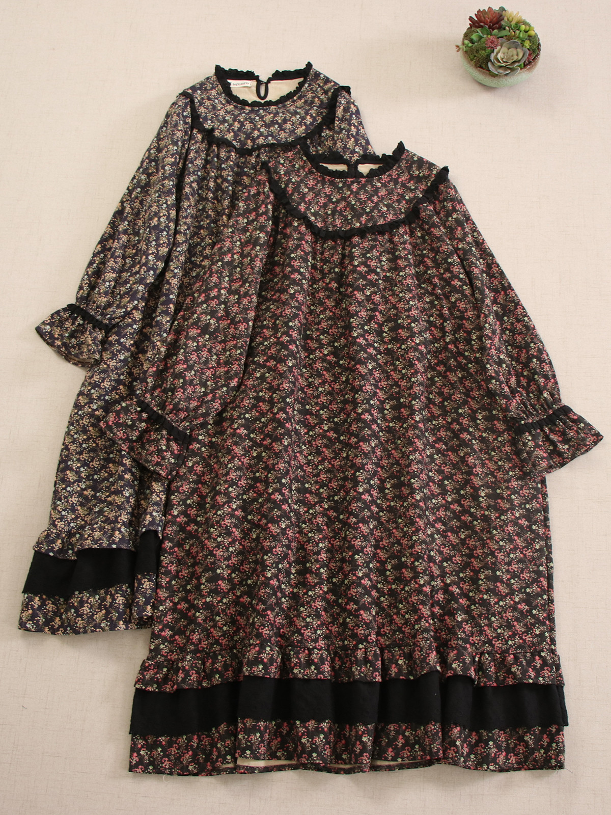 秋冬新作 ヴィンテージ文芸シック 森ガール風ミニフラワー柄 長袖厚手綿ワンピースルーズフィット 万能搭載 フリルネック