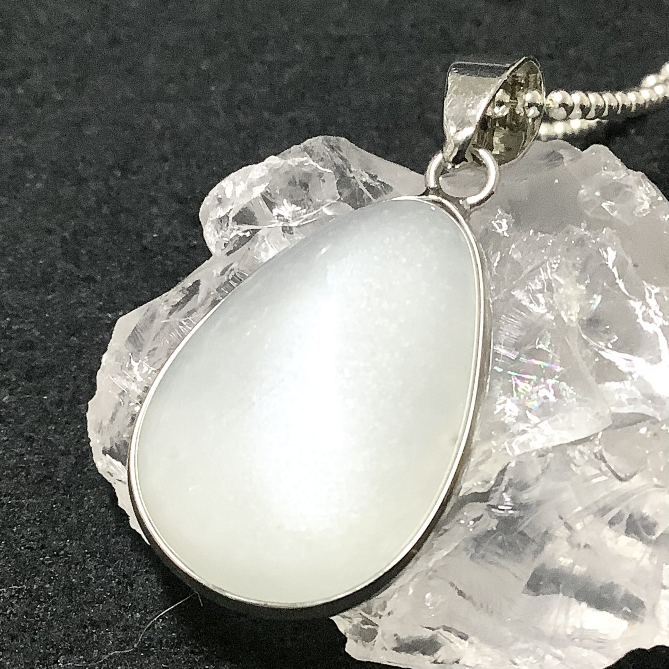 一点物☆月の満ち欠け☆ ヒーリングストーン 天然石 ムーンストーン シルバーネックレス ②