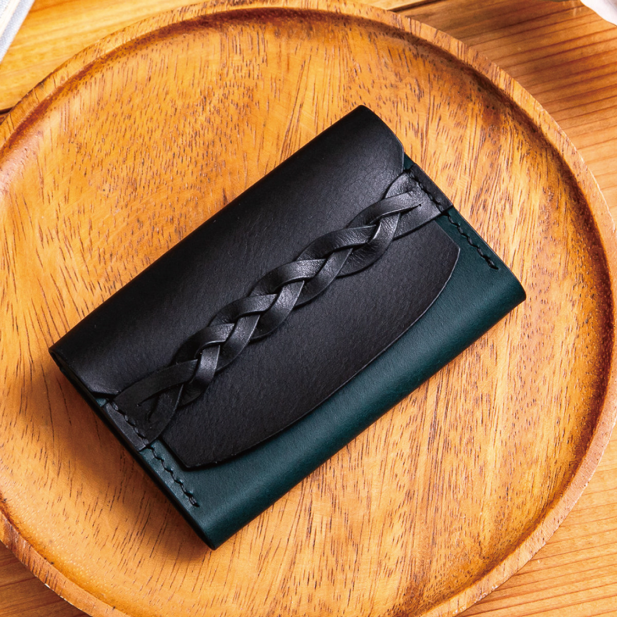 【配色自由】《クール＆ナチュラル》三つ編みの名刺入れ【イタリアンレザー】