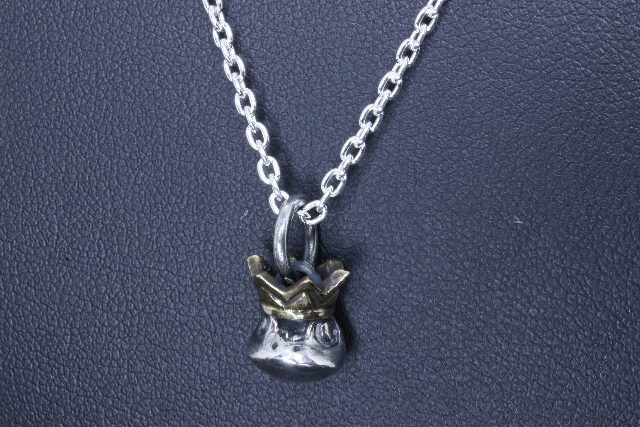 ペンダント ネックレス メンズ シルバー ： 龍頭 王 蛙 玉 ペンダントトップ お守り 和柄 和風 ブランド