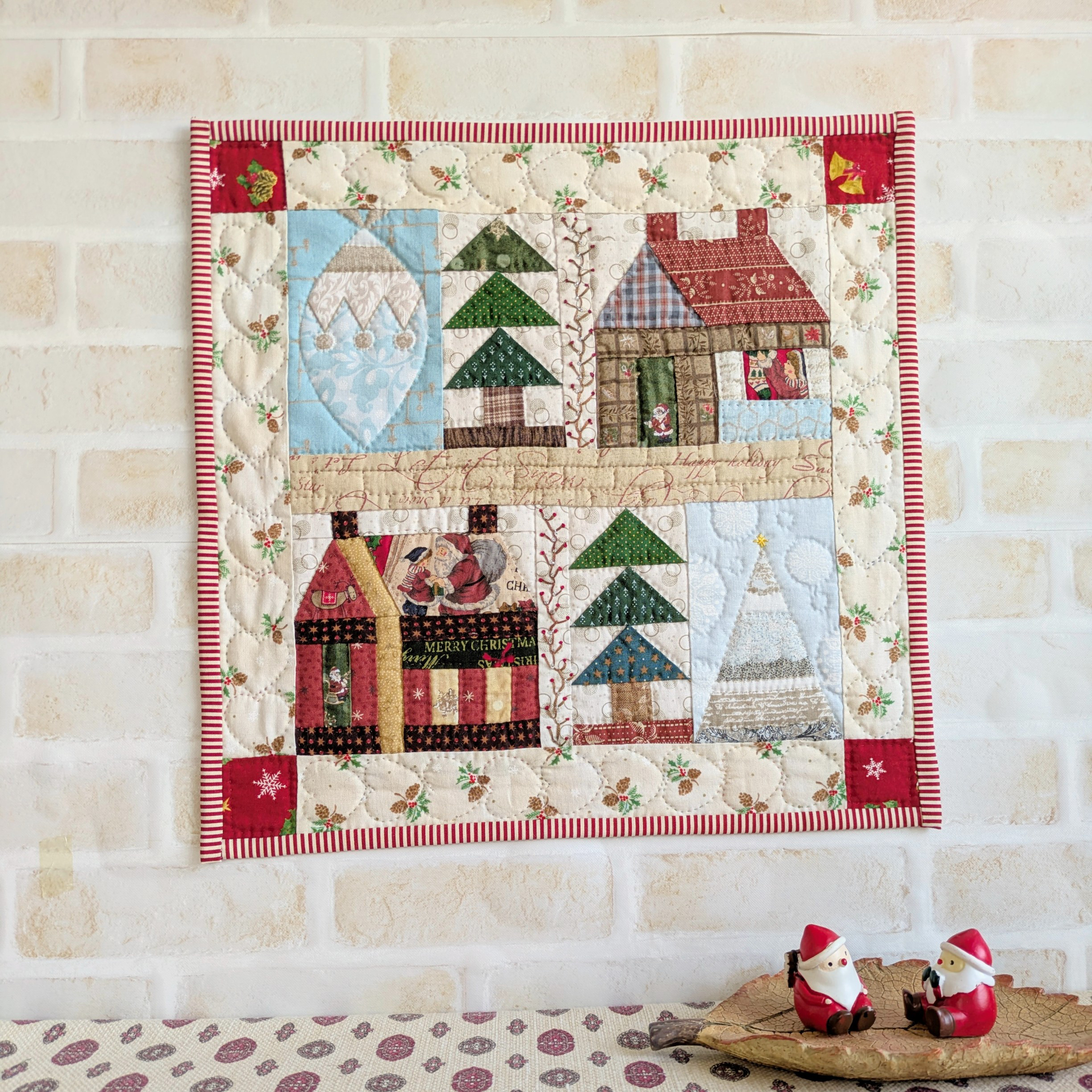 クリスマスのハートフルキルトタペストリー☆パッチワークキルトのクリスマス☆Xmasパッチワークキルトタペストリー