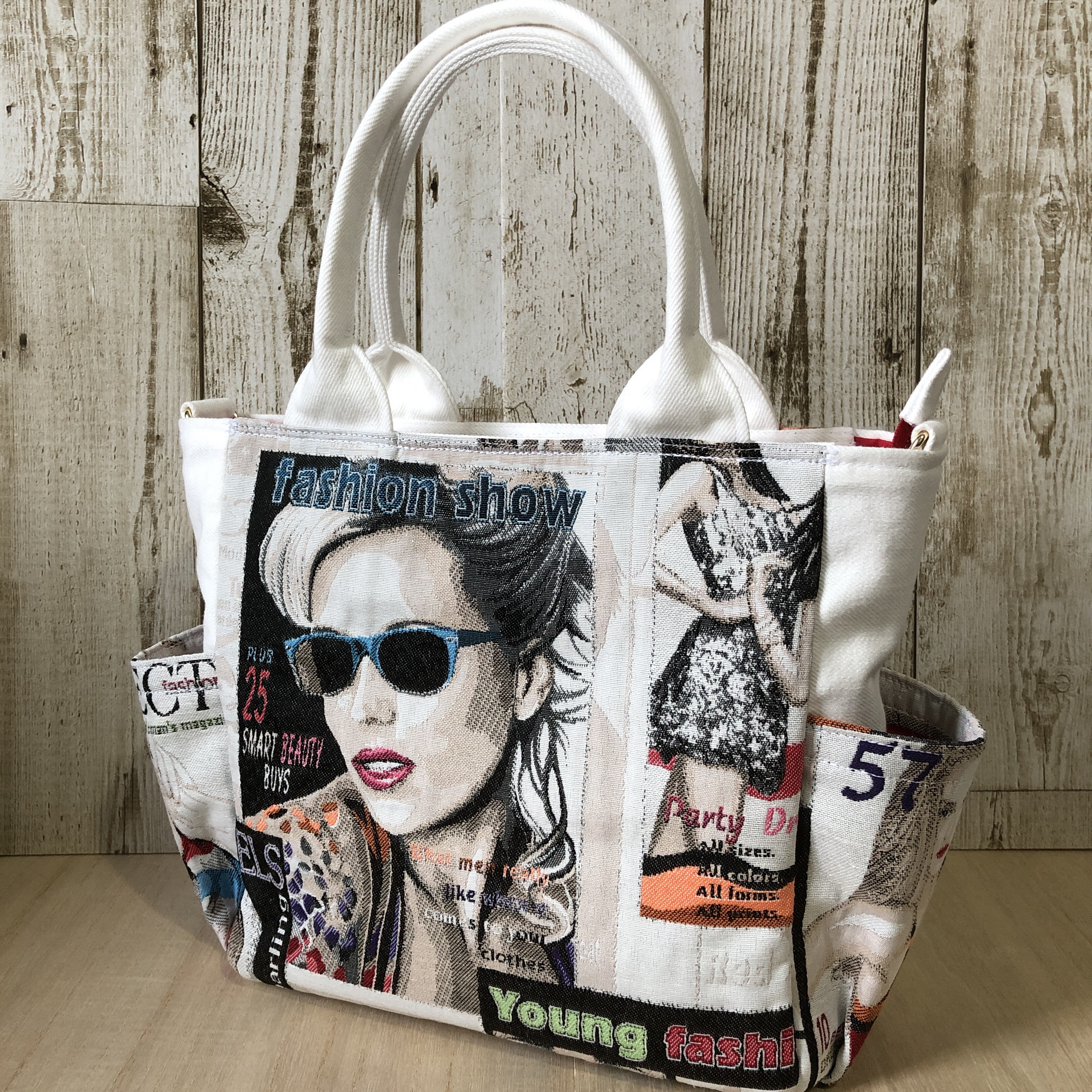 ヨーロッパ輸入ゴブラン織り　デニムミニトートバッグ　デニム×ゴブラン織り　ホワイト　レッド　ゴールド