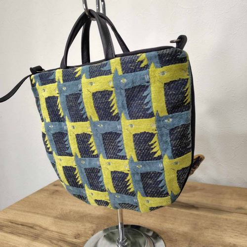 アウトレット ミナペルホネン/thoroughbredサラブレットネイビー