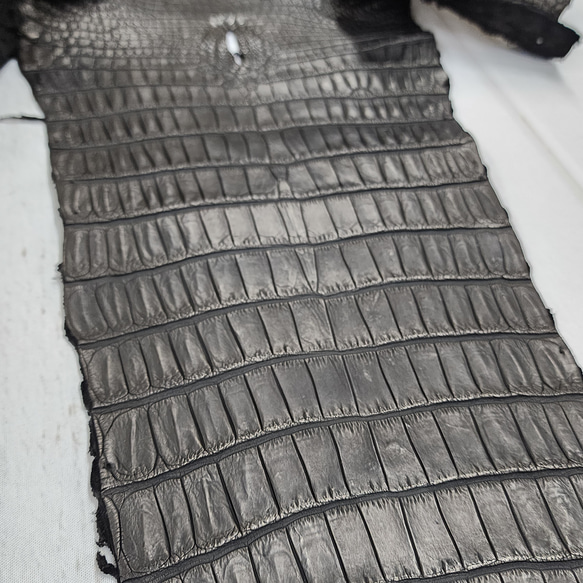 ワニ革 クロコ 半艶マット  黒　No.C009007 15枚目の画像