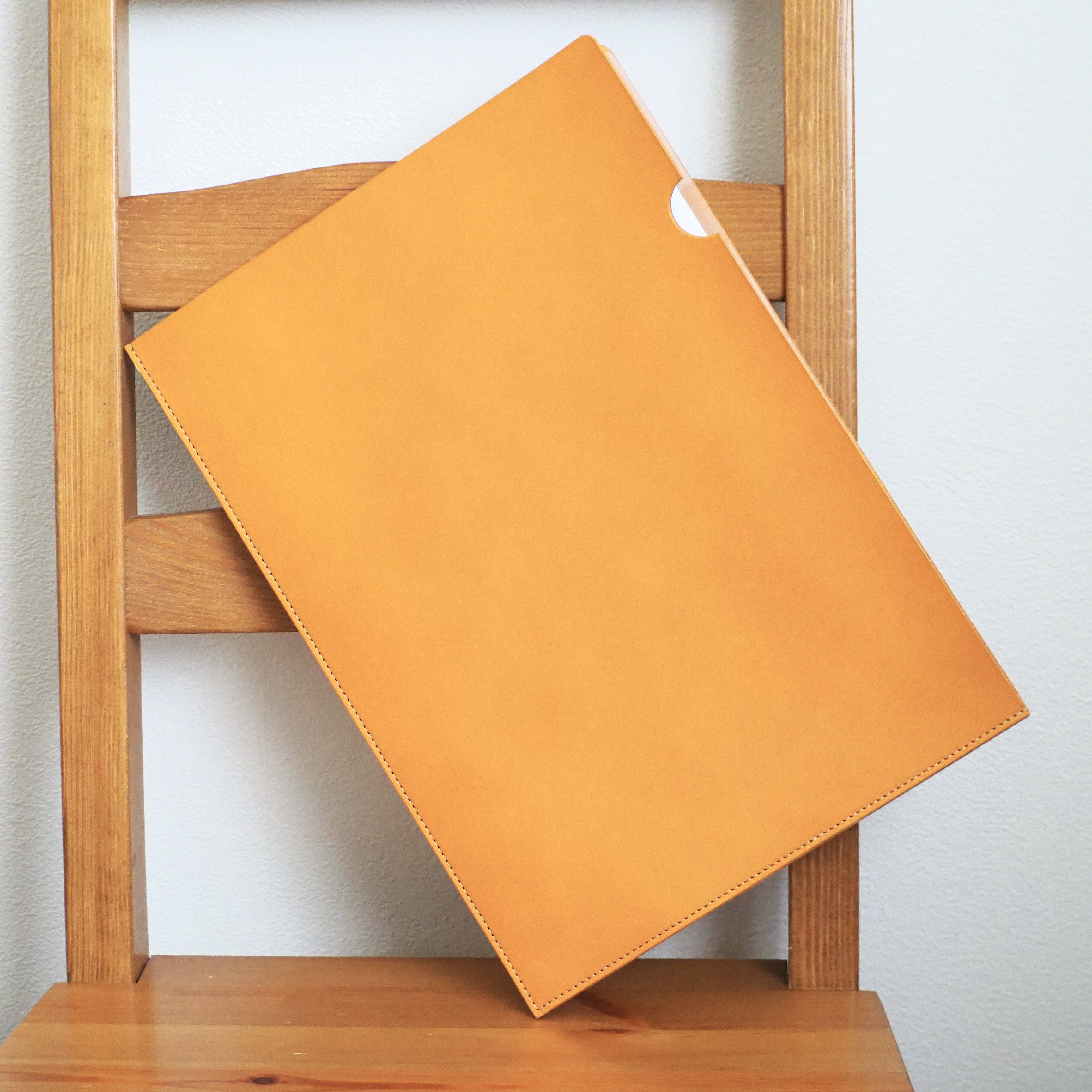 レザー クリアファイルケース A4サイズ 牛革 キャメル