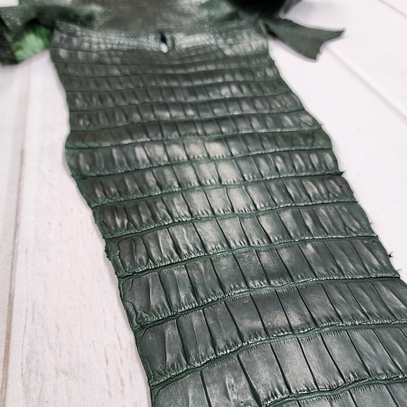 ワニ革　クロコ  半艶マット  ダークキプロス　No.C008771 15枚目の画像