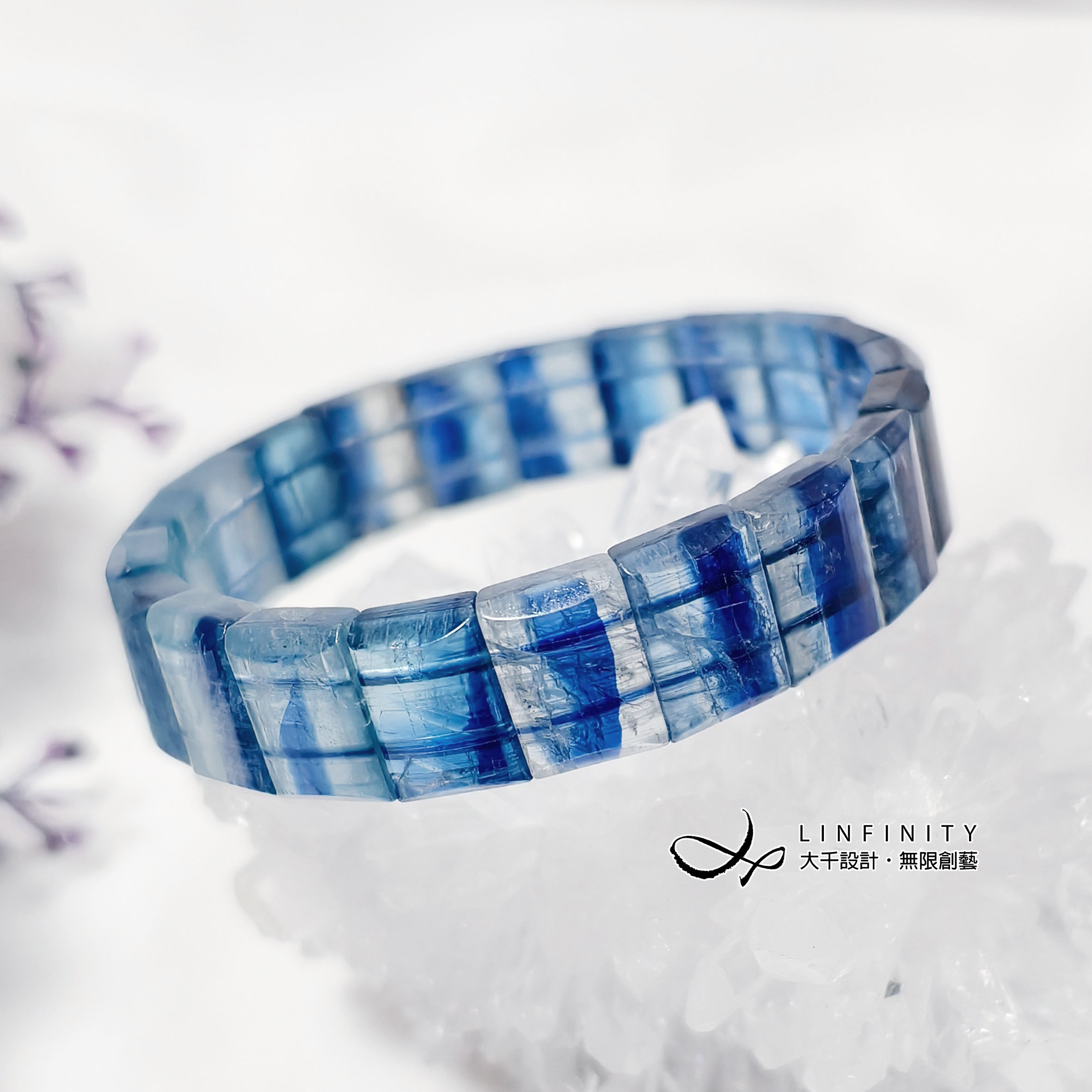 ✦❀ 新年をお迎えください | 宝石 50% オフ ❀✦ 最高級の翡翠のようなブルーのクリスタル、氷のように透明な第三の目と喉の